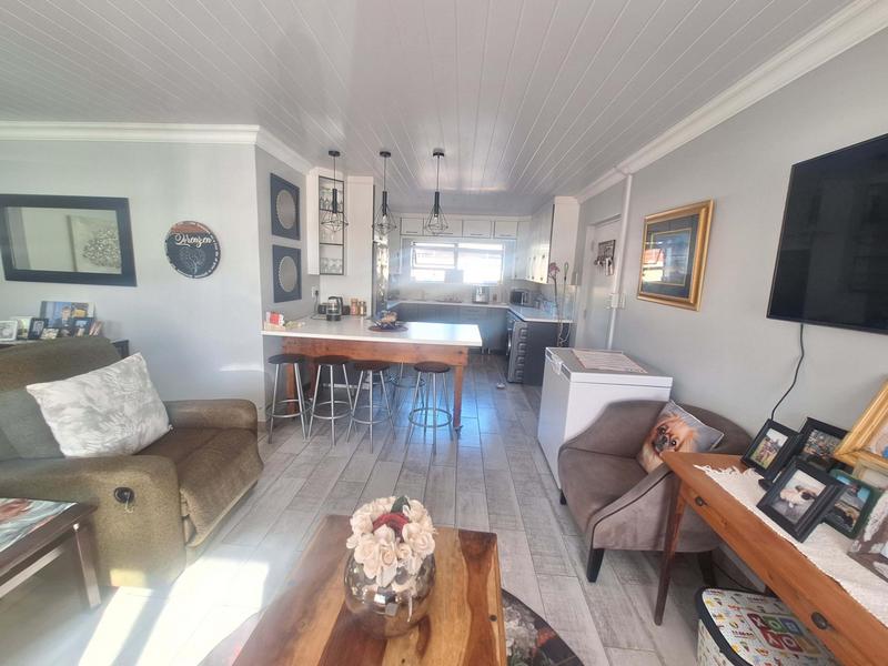 3 Bedroom Property for Sale in Dana Bay Western Cape